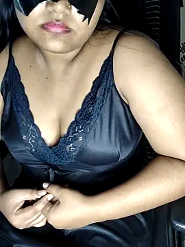 Mr Mrs Dark online show from 12/18/25, 11:05