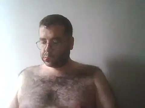 kkadam1 online show from 04/18/26, 12:42