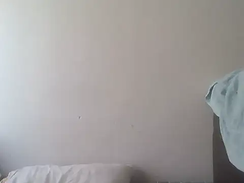 kkadam1 online show from 06/18/26, 08:47