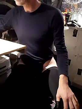 Snapshot of Quebec46 chatting on 02/14/26, 06:37 Quebec46 online show from 02/14/26, 06:37