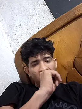 adexe23 online show from 12/21/25, 02:51