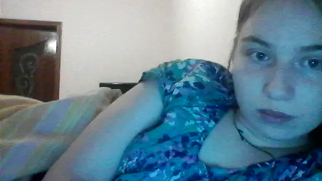 Snapshot of Karina-18 chatting on 03/23/26, 10:03 Karina-18 online show from 03/23/26, 10:03