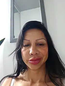 Snapshot of Grace_Velvet chatting on 06/16/26, 11:24 Grace Velvet online show from 06/16/26, 11:24