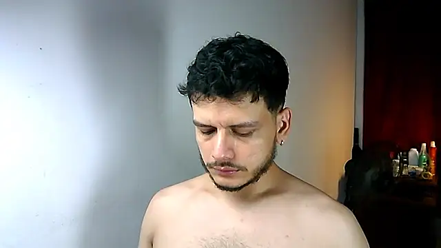 Snapshot of luxo_kane chatting on 12/15/25, 07:12 luxo kane online show from 12/15/25, 07:12