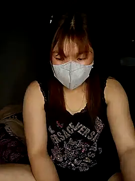 Snapshot of May-Ne chatting on 02/25/26, 05:28 May-Ne online show from 02/25/26, 05:28