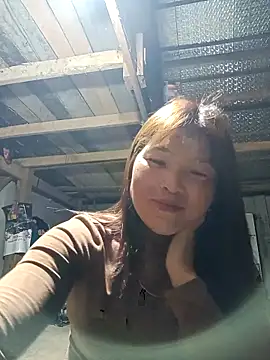 Snapshot of May-Ne chatting on 03/05/26, 04:36 May-Ne online show from 03/05/26, 04:36