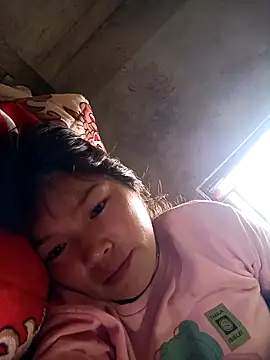 Snapshot of May-Ne chatting on 03/12/26, 03:56 May-Ne online show from 03/12/26, 03:56