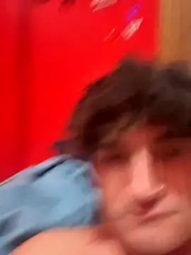 Snapshot of Gioxbaby chatting on 12/15/25, 11:47 Gioxbaby online show from 12/15/25, 11:47