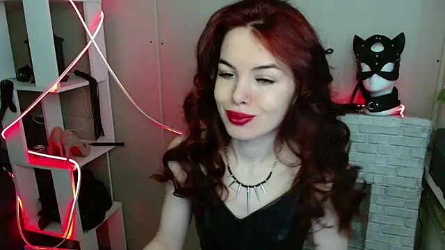 hot neighbor online show from 05/05/26, 05:26