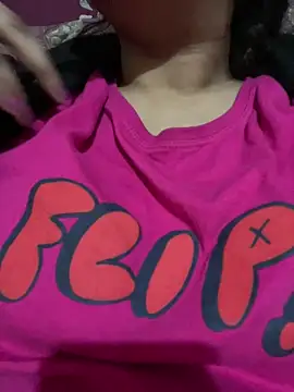 Snapshot of Kajal_kumariiii chatting on 12/16/25, 07:02 Kajal kumariiii online show from 12/16/25, 07:02