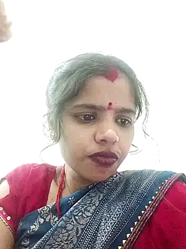 Snapshot of Rinki_malhotra chatting on 12/23/25, 10:24 Rinki malhotra online show from 12/23/25, 10:24