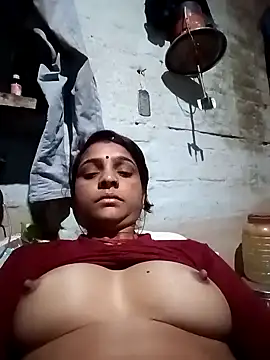 Snapshot of Rinki_malhotra chatting on 02/08/26, 09:40 Rinki malhotra online show from 02/08/26, 09:40