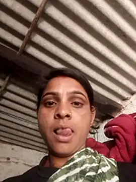 Snapshot of Rinki_malhotra chatting on 02/10/26, 06:28 Rinki malhotra online show from 02/10/26, 06:28