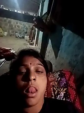 Snapshot of Rinki_malhotra chatting on 02/27/26, 08:31 Rinki malhotra online show from 02/27/26, 08:31