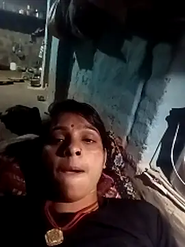 Snapshot of Rinki_malhotra chatting on 03/03/26, 05:52 Rinki malhotra online show from 03/03/26, 05:52