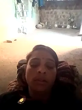 Snapshot of Rinki_malhotra chatting on 03/09/26, 11:47 Rinki malhotra online show from 03/09/26, 11:47