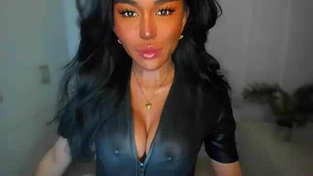 Snapshot of mxshemale_ladyboy chatting on 01/06/25, 05:59 mxshemale ladyboy online show from 01/06/25, 05:59