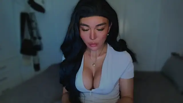 Snapshot of mxshemale_ladyboy chatting on 03/08/25, 06:10 mxshemale ladyboy online show from 03/08/25, 06:10