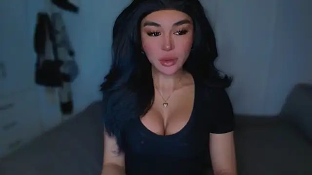 Snapshot of mxshemale_ladyboy chatting on 03/19/25, 10:31 mxshemale ladyboy online show from 03/19/25, 10:31