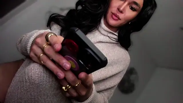 Snapshot of mxshemale_ladyboy chatting on 01/07/26, 12:57 mxshemale ladyboy online show from 01/07/26, 12:57