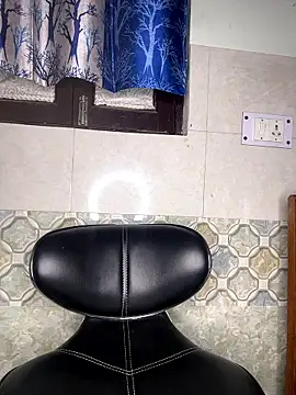 Snapshot of Oh_Priya chatting on 01/07/26, 05:26 Oh Priya online show from 01/07/26, 05:26