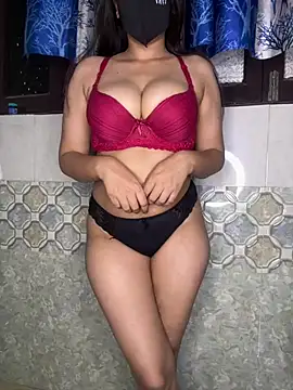 Snapshot of Oh_Priya chatting on 03/10/26, 06:02 Oh Priya online show from 03/10/26, 06:02