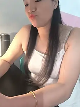 Snapshot of Sisilaydy_01 chatting on 06/23/26, 05:22 Sisilaydy 01 online show from 06/23/26, 05:22