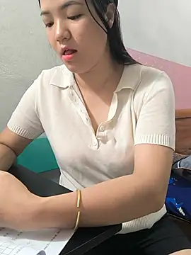 Snapshot of Sisilaydy_01 chatting on 07/05/26, 03:34 Sisilaydy 01 online show from 07/05/26, 03:34