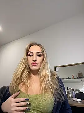 Snapshot of Mileriya chatting on 02/14/26, 03:09 Mileriya online show from 02/14/26, 03:09