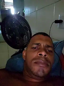 Snapshot of marreta240675 chatting on 03/05/26, 10:33 marreta240675 online show from 03/05/26, 10:33