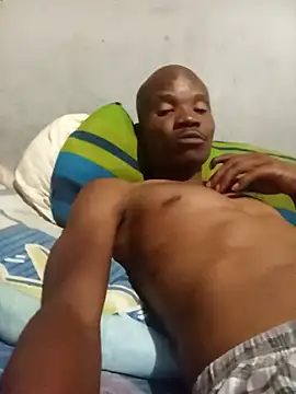 Snapshot of thabisozxz chatting on 01/15/26, 07:06 thabisozxz online show from 01/15/26, 07:06