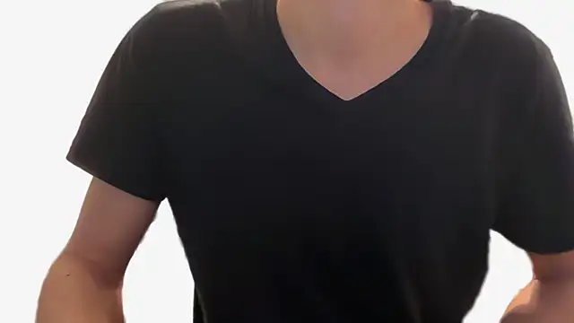 Snapshot of elsy_love_ chatting on 12/15/25, 04:22 elsy love online show from 12/15/25, 04:22