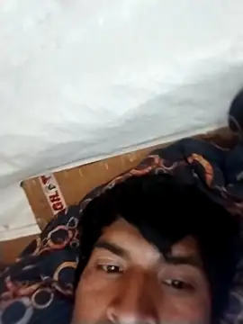 Snapshot of eladicto4 chatting on 12/15/25, 05:06 eladicto4 online show from 12/15/25, 05:06