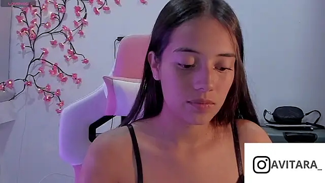 Snapshot of vanesita_ chatting on 06/19/26, 11:52 vanesita online show from 06/19/26, 11:52