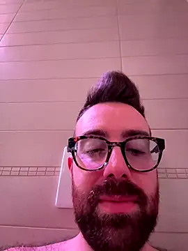 Snapshot of RickyGay94 chatting on 12/18/25, 02:45 RickyGay94 online show from 12/18/25, 02:45