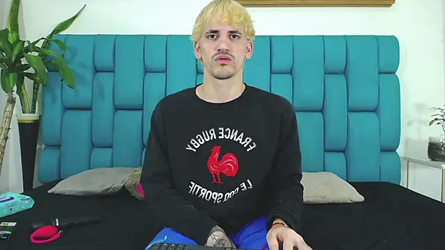 boy Dirty X online show from 06/27/26, 05:12