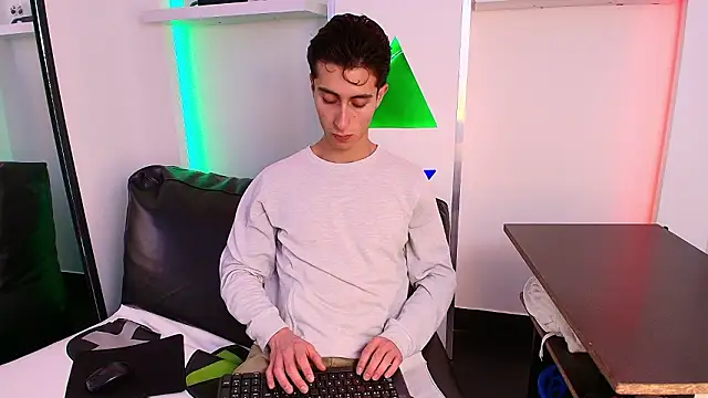 Ithan Skin online show from 02/03/26, 11:59