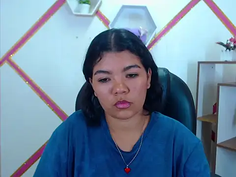 Heidy Colins online show from 12/18/25, 01:55