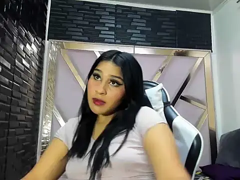 Snapshot of soffiasex68 chatting on 12/16/25, 03:55 soffiasex68 online show from 12/16/25, 03:55