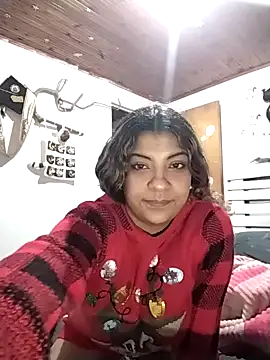 Zarah Moon online show from 12/20/25, 02:40