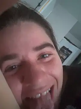 grippysocks20333 online show from 12/16/25, 06:46