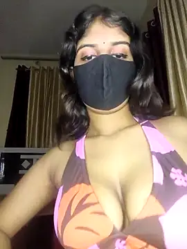 Snapshot of Zaayaa_2 chatting on 02/01/26, 05:33 Zaayaa 2 online show from 02/01/26, 05:33