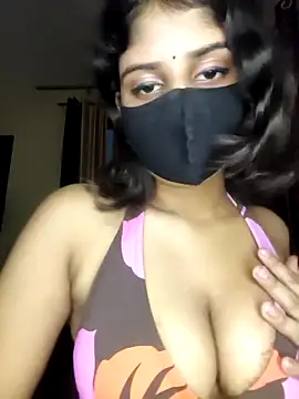 Snapshot of Zaayaa_2 chatting on 02/06/26, 05:05 Zaayaa 2 online show from 02/06/26, 05:05