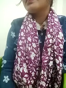 Meenu rani7 online show from 12/18/25, 06:19