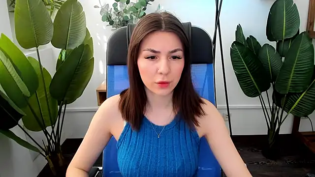Snapshot of DiRosie chatting on 05/19/26, 04:19 DiRosie online show from 05/19/26, 04:19