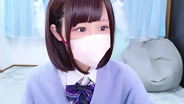 Snapshot of Nazuna_727 chatting on 04/11/26, 03:22 Nazuna 727 online show from 04/11/26, 03:22