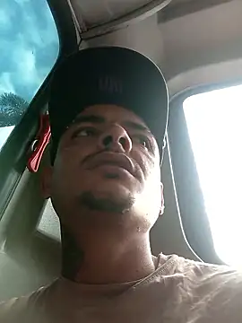 Snapshot of Ardo1899 chatting on 01/15/26, 12:21 Ardo1899 online show from 01/15/26, 12:21