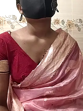 Snapshot of Puspita-Ray chatting on 12/18/25, 02:01 Puspita-Ray online show from 12/18/25, 02:01