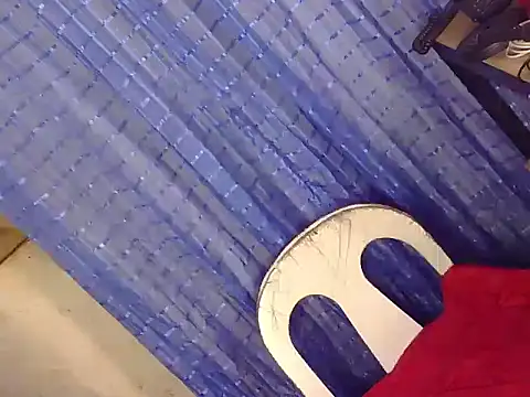 karriemae69 online show from 12/21/25, 05:42