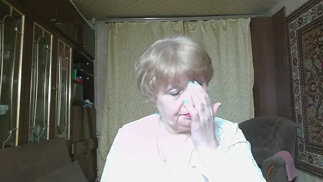 Casey peach online show from 05/12/26, 06:05